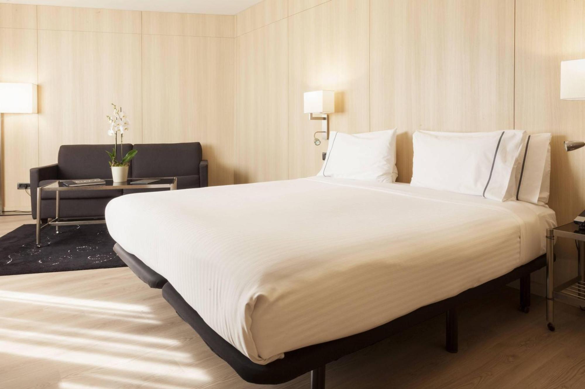 Ac Hotel Cordoba By Marriott Dış mekan fotoğraf