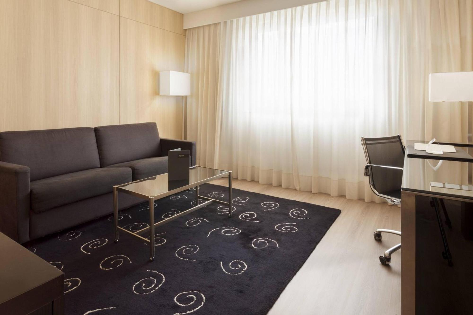 Ac Hotel Cordoba By Marriott Dış mekan fotoğraf
